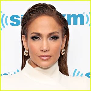 jennifer nude|Jennifer Lopez Poses Nude for JLo Body Line, Launched on 53rd。